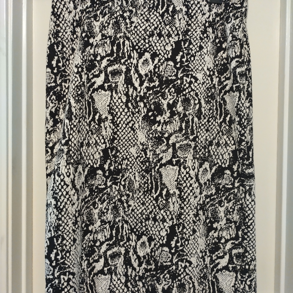 New York and Company skirt